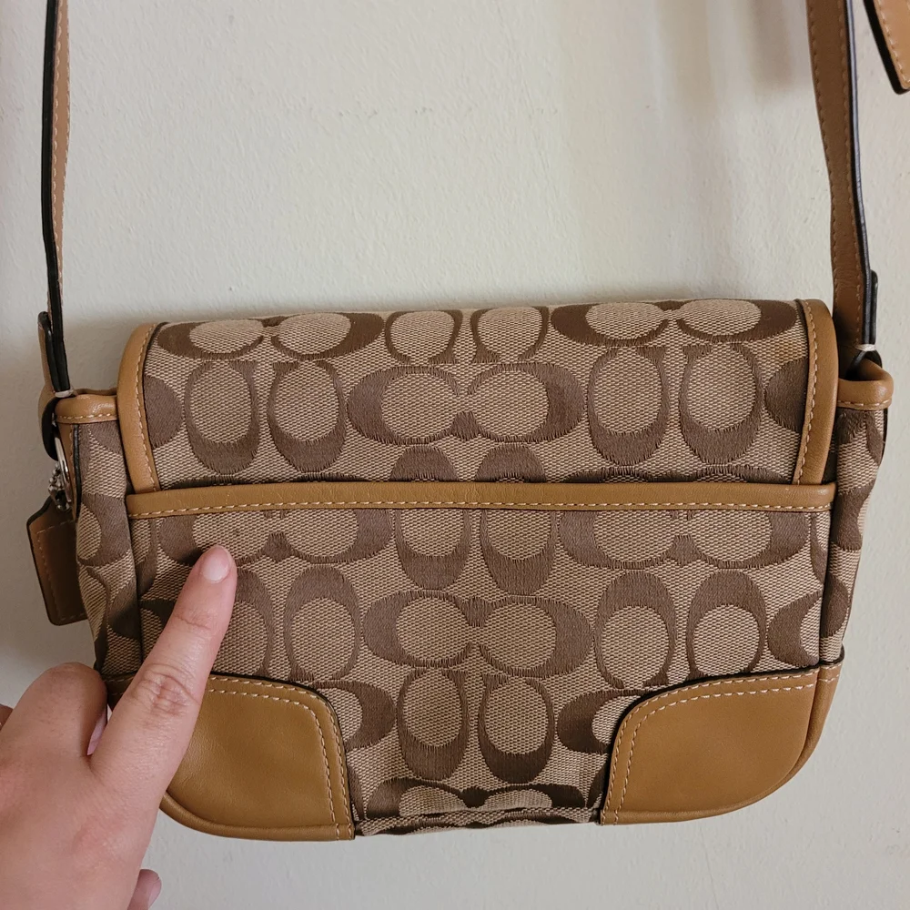 Coach Hadley Signature Field Bag (Style #F30601). - Picture 12 of 12